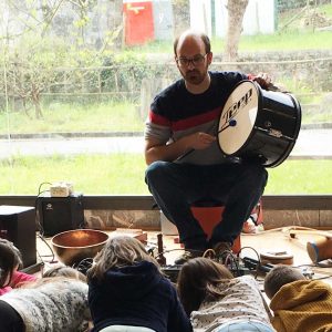 Lutiteka: Baztertutako objektuen ahotsa