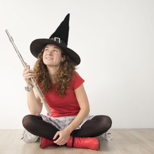 AMA LURRA-Sorgina Txirulina  CUENTACUENTO